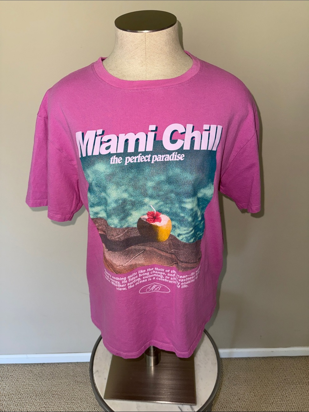Zara Girl Miami Chill Graphic Tee in Fuchsia